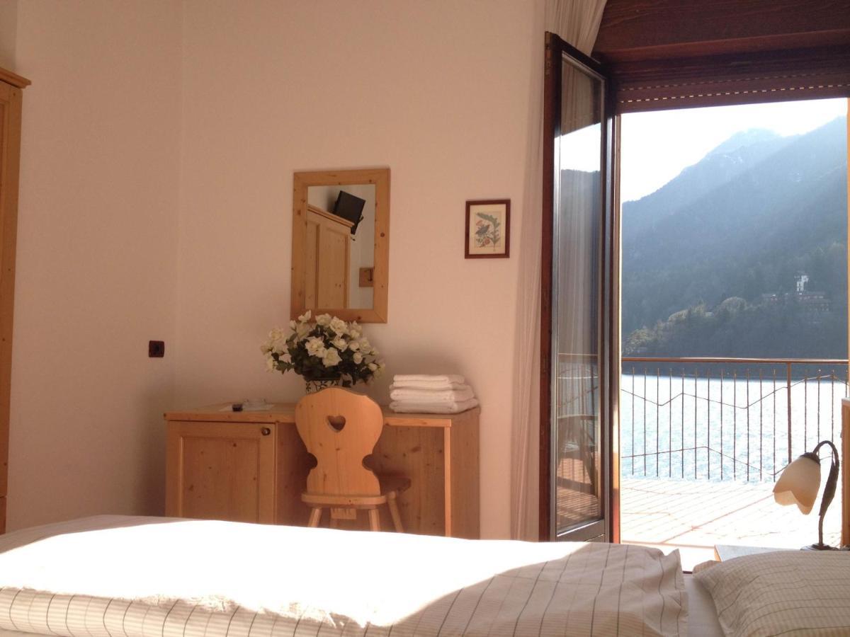 Albergo Mezzolago Exteriér fotografie